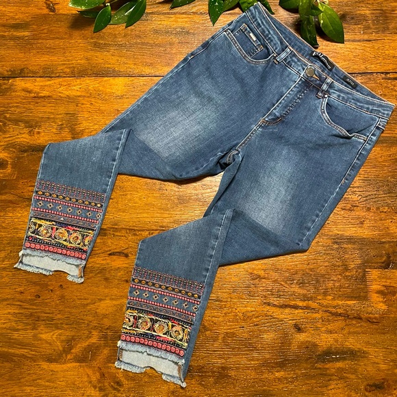 Vintage Denim - Vintage | Y2K “French Dressing” Embroidered Denim